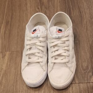 Nike Court Legacy Canvas Triple White